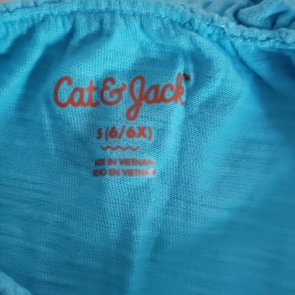 Tank Tops - Picture 5 of 8